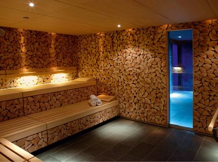 Sauna-, Spa- und Wellness-Referenzen: Holmes Place; Sauna